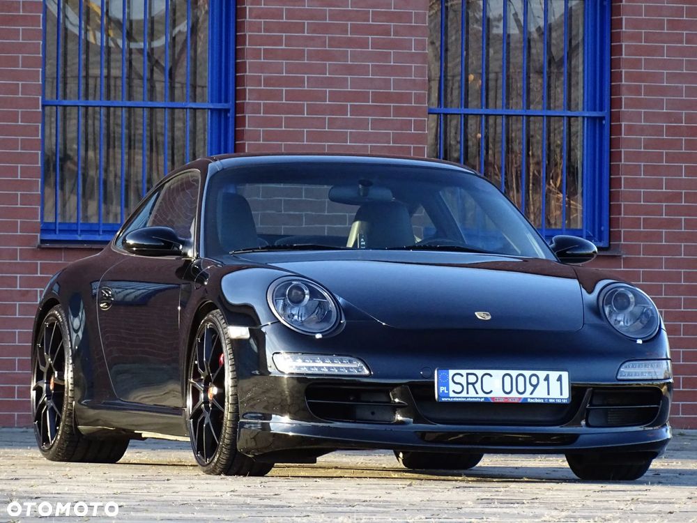 Porsche 911 Carrera S - 2