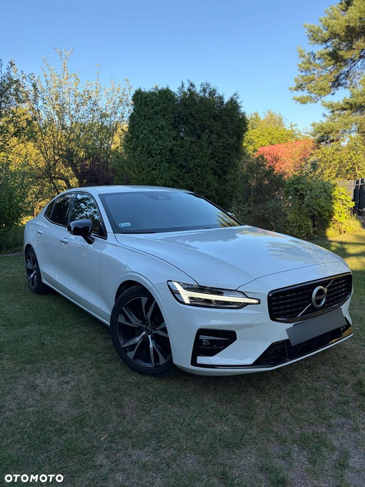 Volvo S60 B4 B R-Design - 3