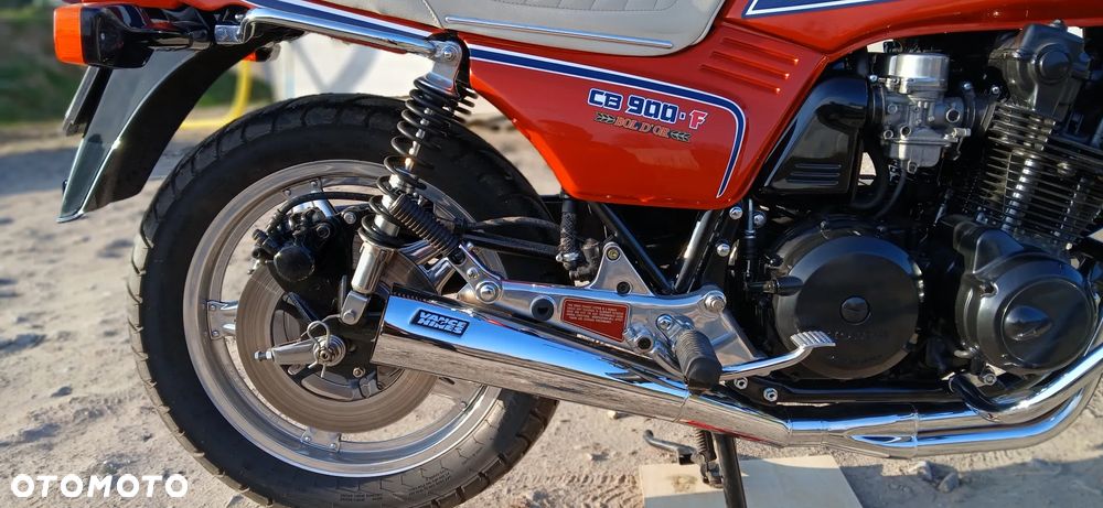 Honda CB - 10