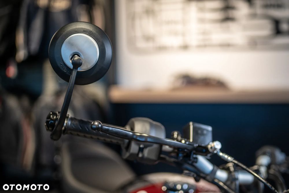 Triumph Inny - 14