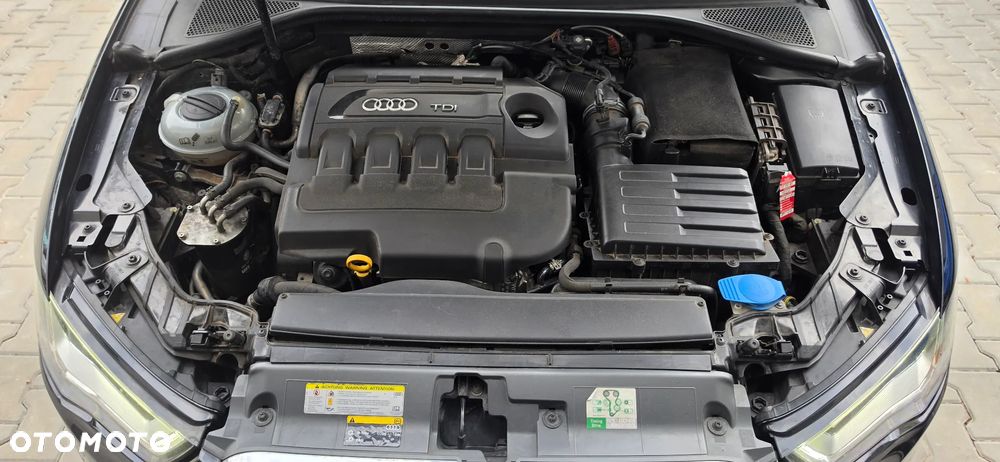 Audi A3 Sportback 2.0 TDI S tronic - 13