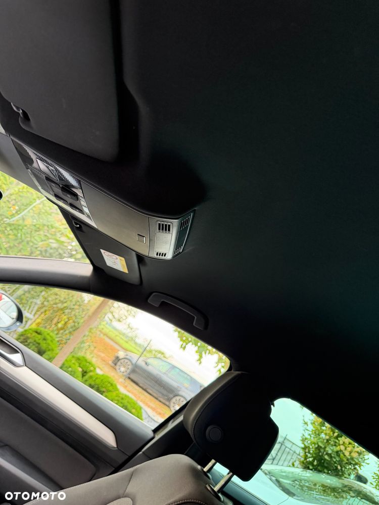 Volkswagen Passat Variant - 22