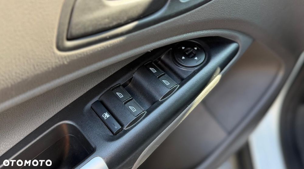 Ford Transit Connect - 12