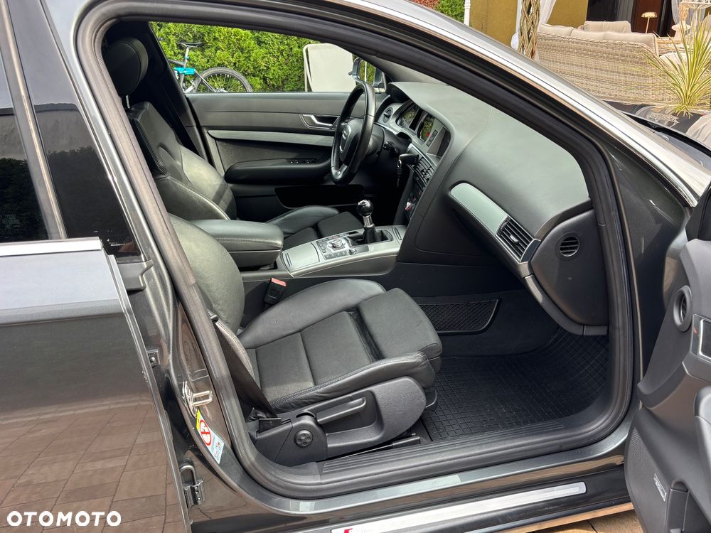 Audi A6 Avant 2.4 - 5