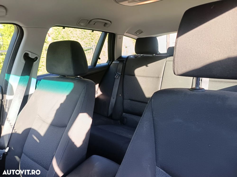 BMW Seria 3 320d DPF Edition Exclusive - 4