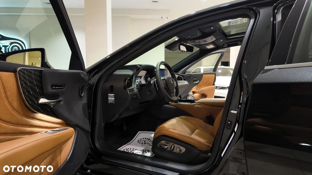 Lexus LS 500h Omotenashi AWD - 19