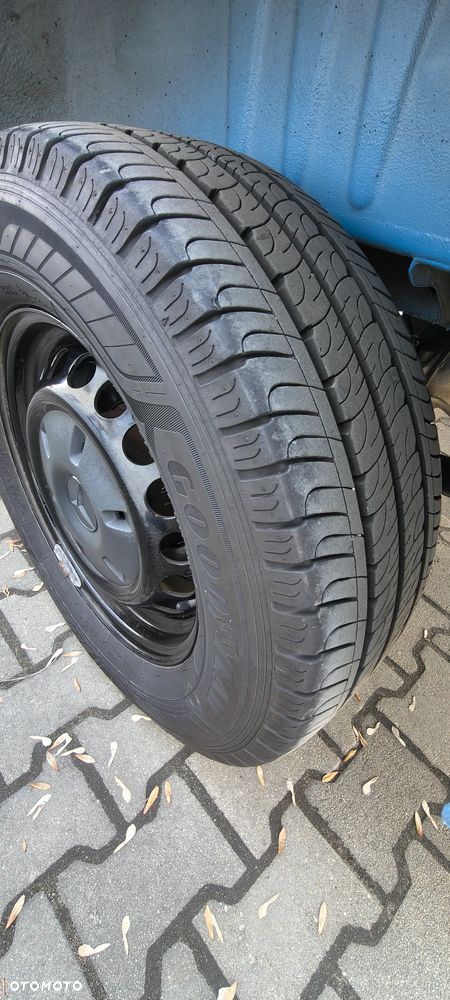 Mercedes-Benz Sprinter - 15