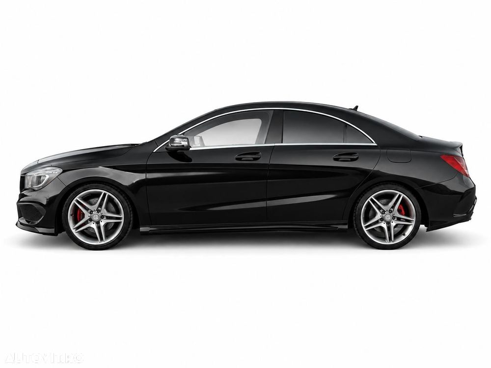 Mercedes-Benz CLA 220 CDI 7G-DCT AMG Line - 4