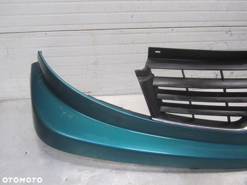 Grill-Atrapa Opel Vivaro 2006r- - 5