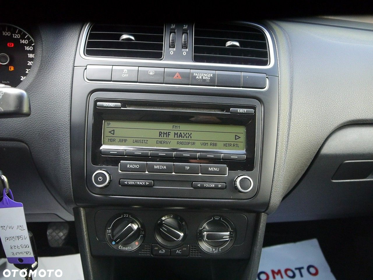 Volkswagen Polo 1.4 16V Comfortline - 17