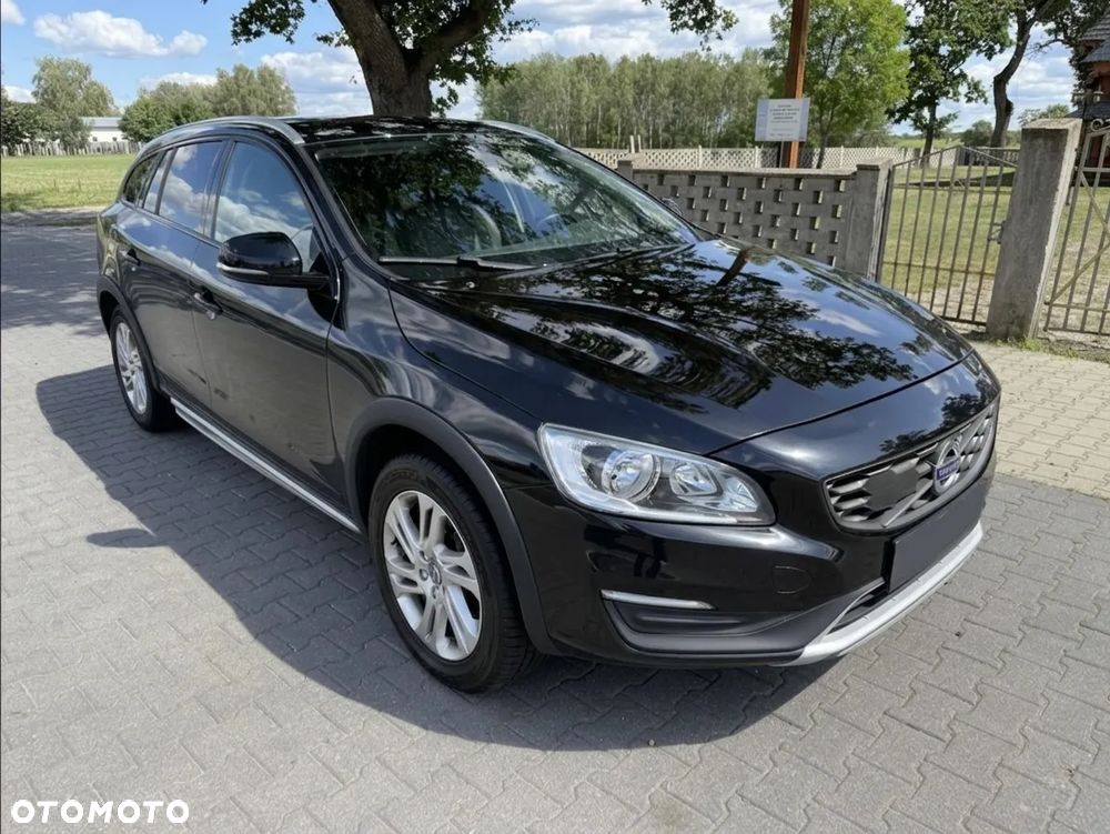 Volvo V60 Cross Country D3 Drive-E Momentum - 2