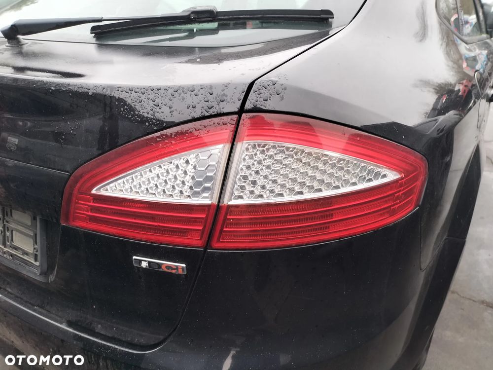 ZDERZAK TYŁ TYLNY  FORD MONDEO MK4 HATCHBACK KOD LAK. BA7 - 11