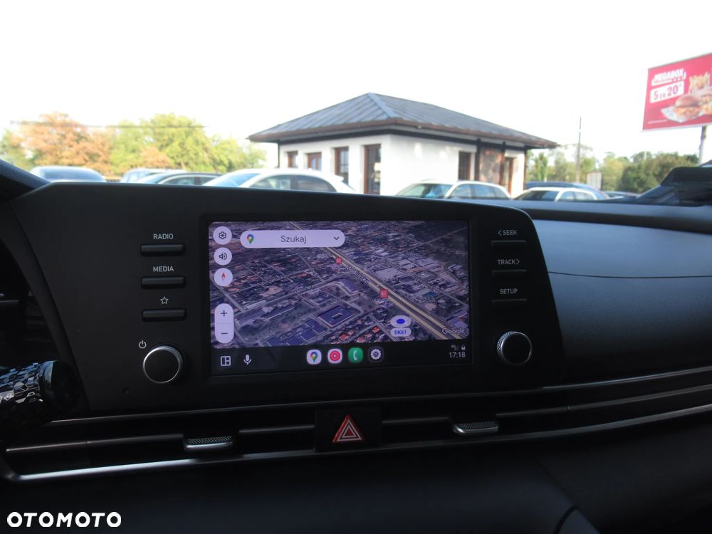 Hyundai Elantra 1.6 Smart CVT - 24