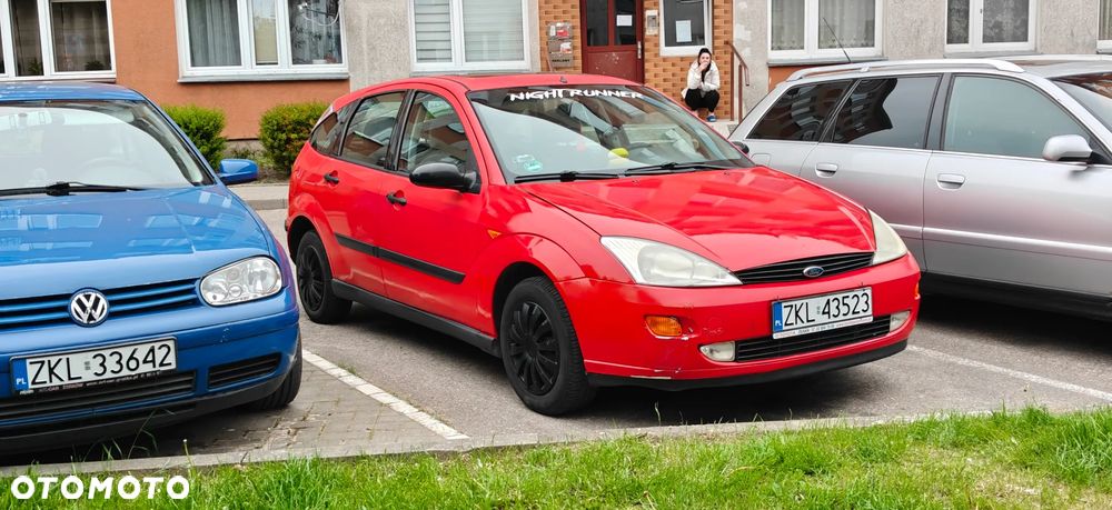 Ford Focus 1.4 Ambiente - 1