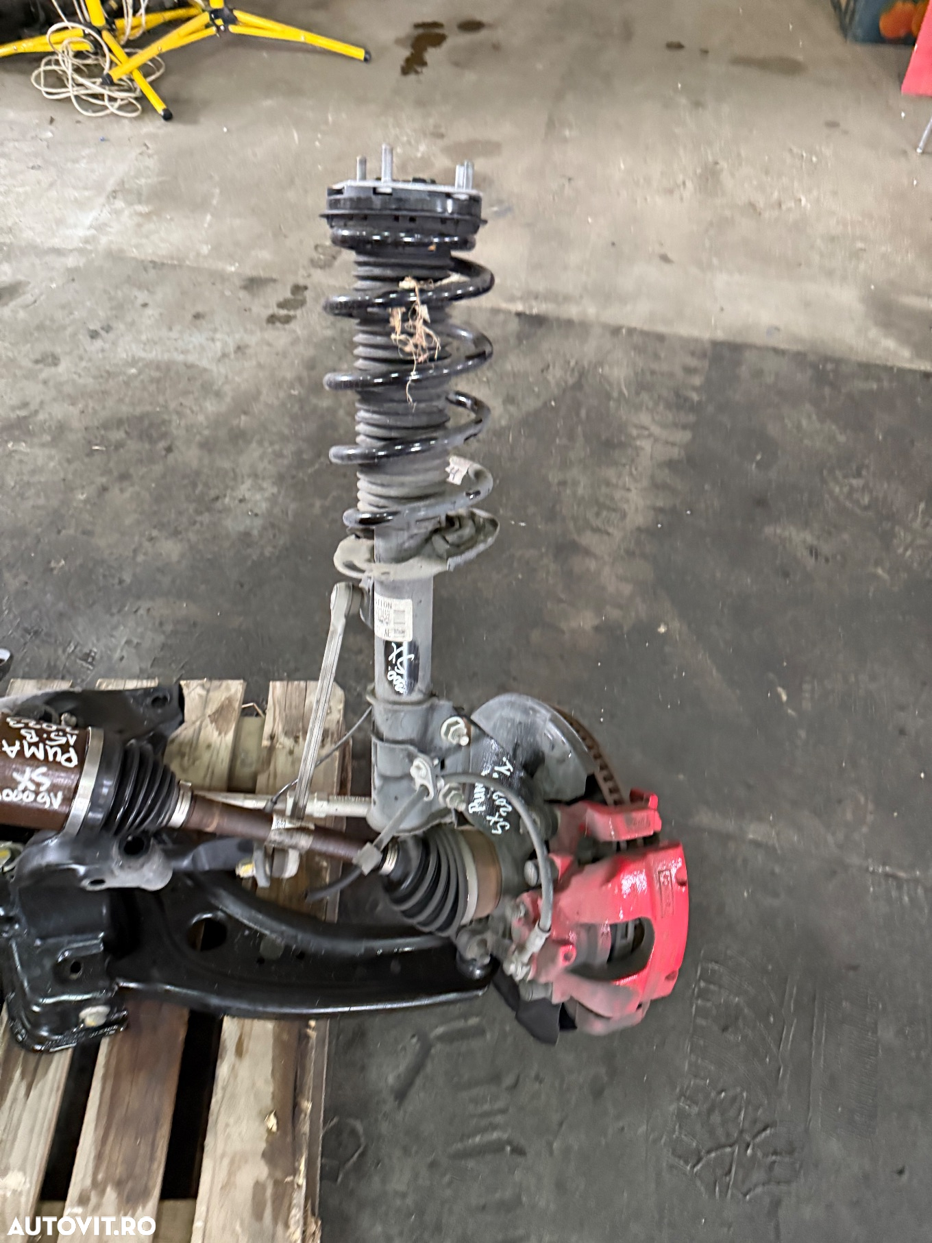 Fuzeta cu rulment fata FORD PUMA an 2019-2025 . Demontate de pe masina cu 16.000 km - 4