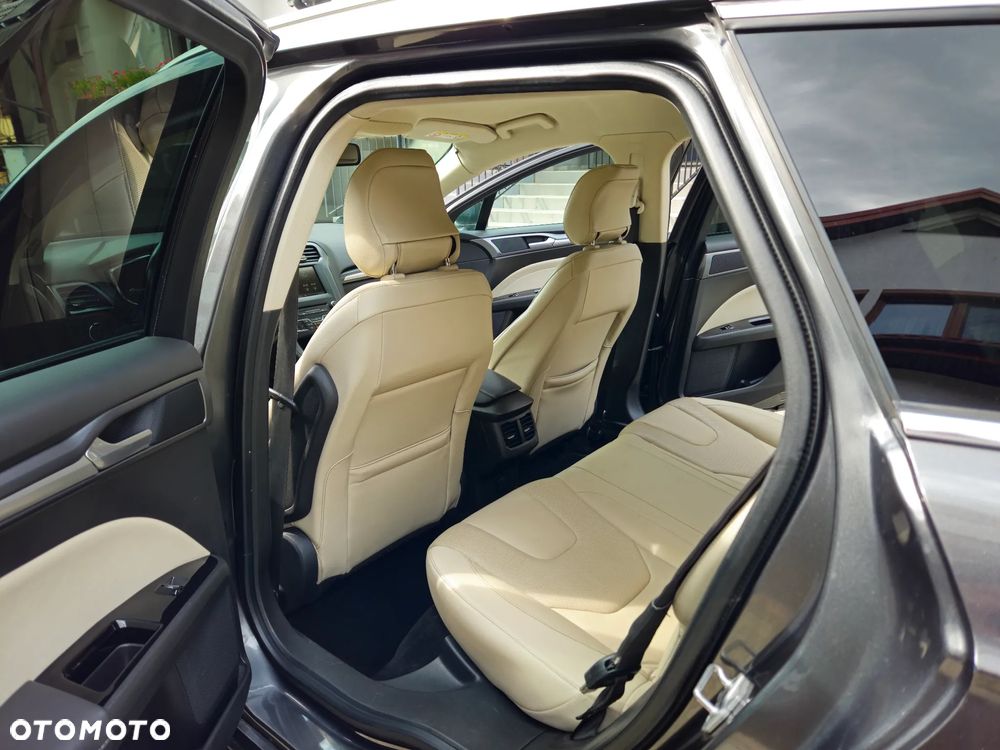 Ford Mondeo 2.0 TDCi Titanium PowerShift - 18