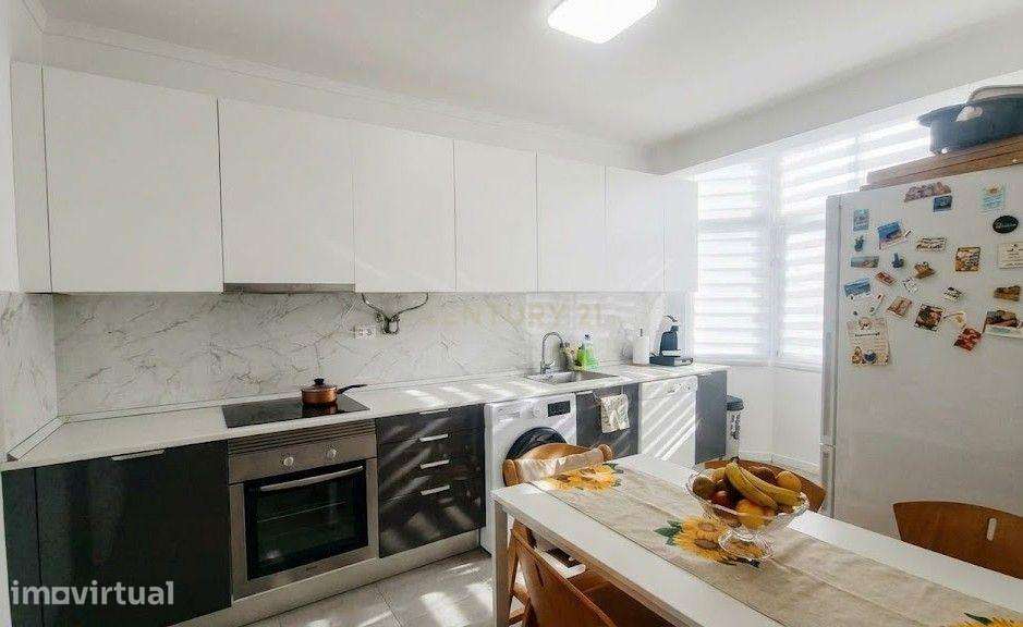 Apartamento Renovado com Vista Panorâmica no Fogueteiro - Grande imagem: 4/17