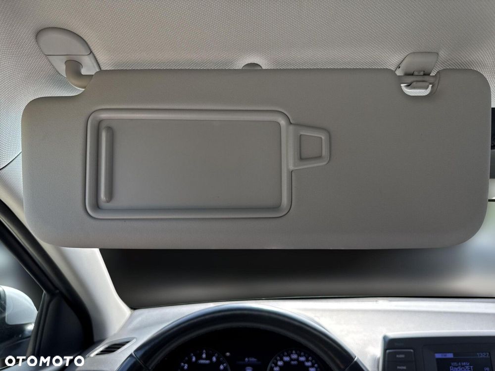 Hyundai i30 1.5 DPI Classic + - 26