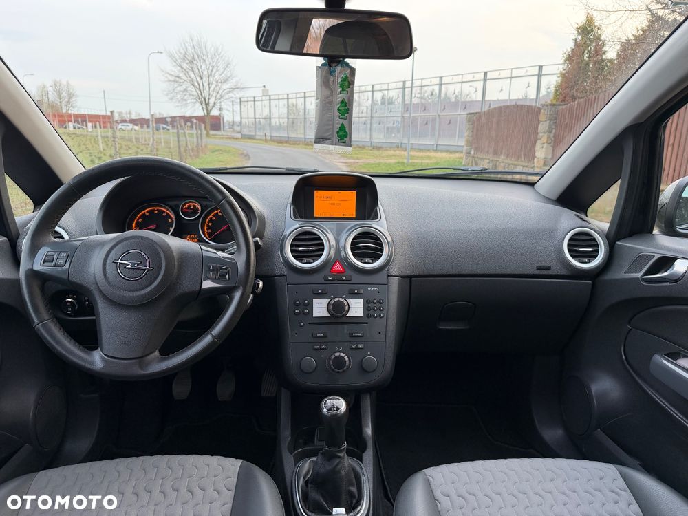 Opel Corsa 1.4 16V Active - 21