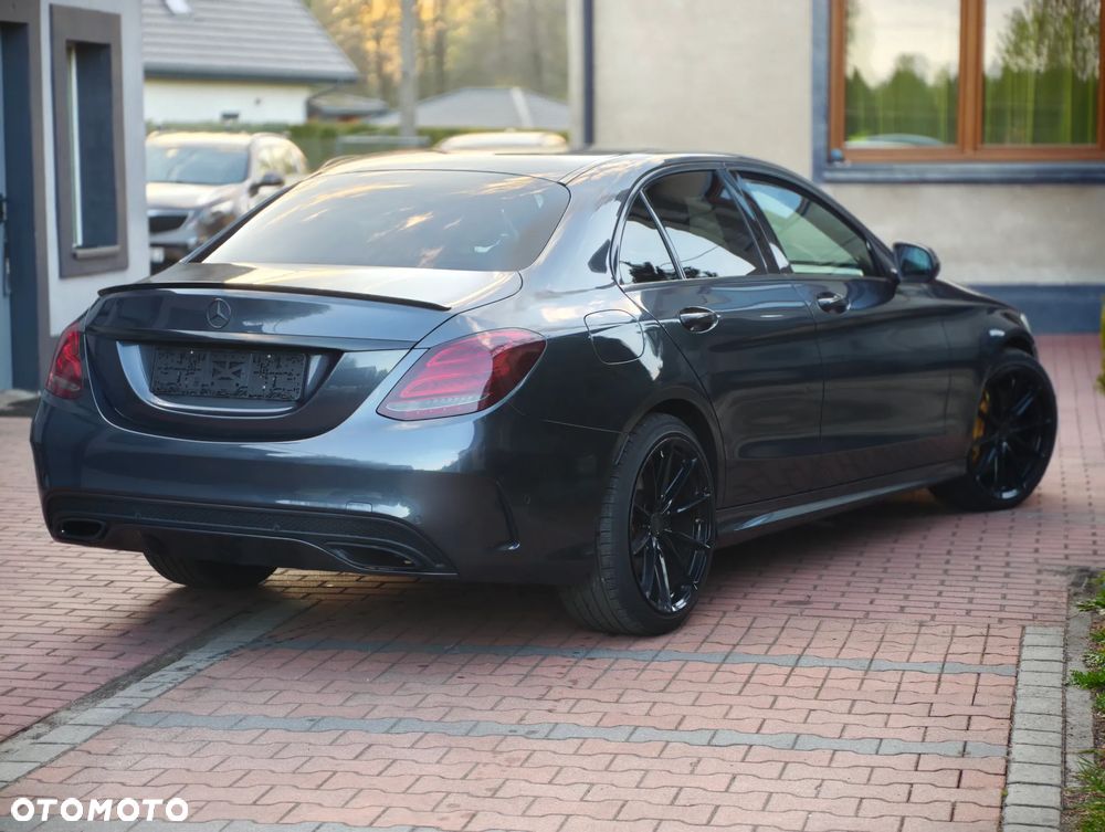 Mercedes-Benz Klasa C 250 7G-TRONIC - 23