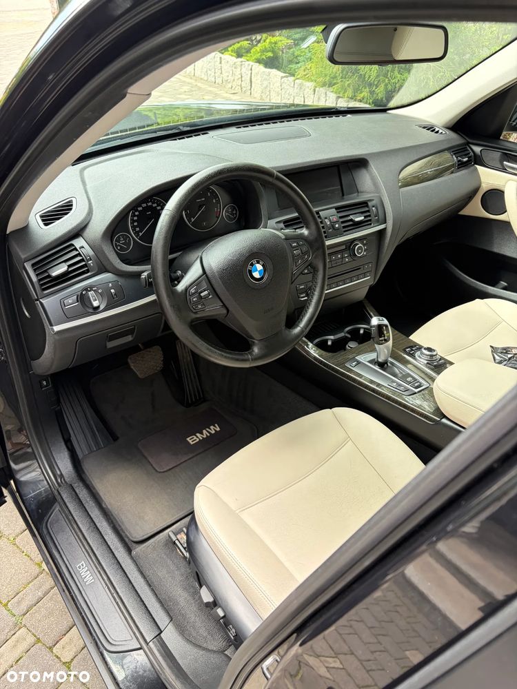 BMW X3 28i xDrive - 18