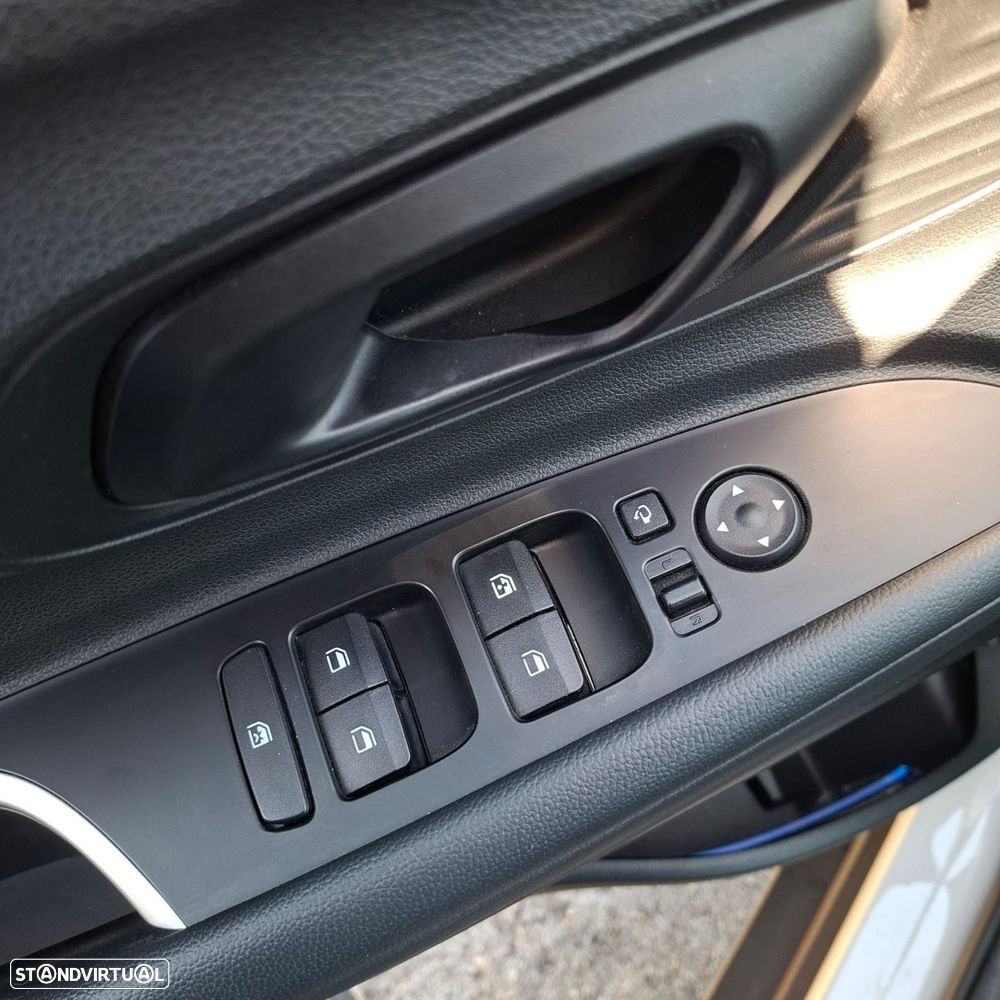 Hyundai Bayon 1.0 T-GDI Premium TT - 22