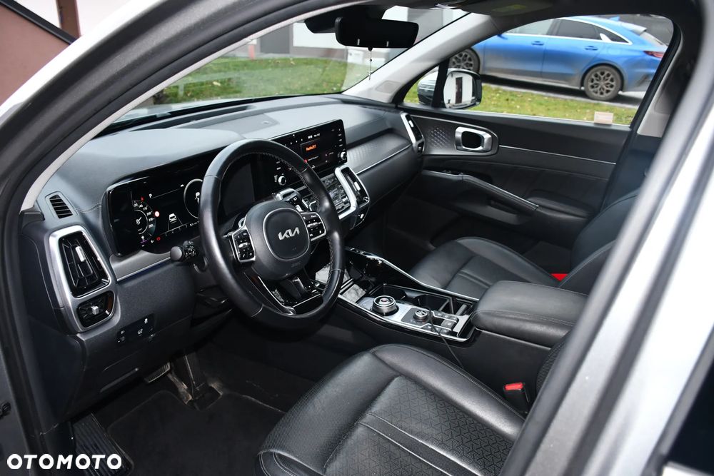 Kia Sorento - 9