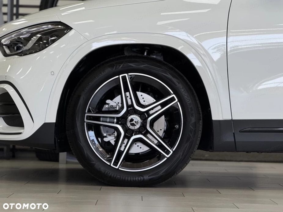 Mercedes-Benz GLA 200 AMG Line - 8