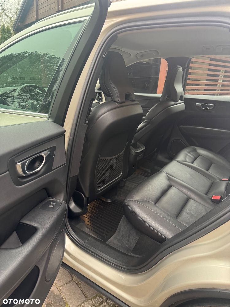 Volvo XC 60 D4 Inscription - 15