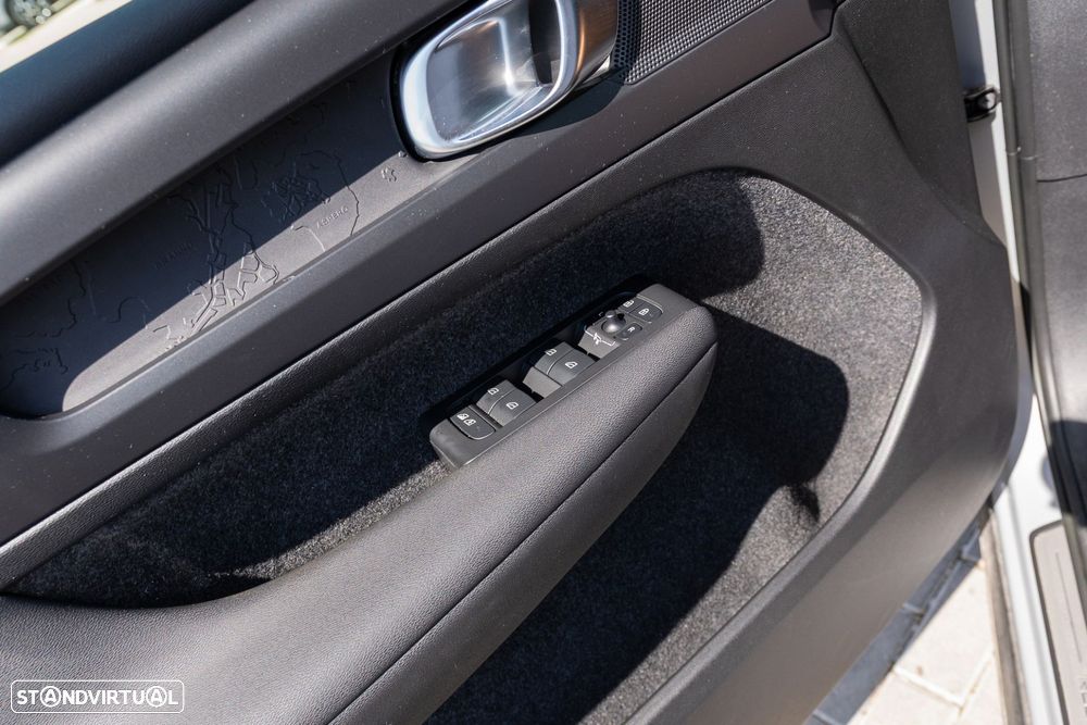 Volvo XC 40 1.5 T4 PHEV Essential - 12