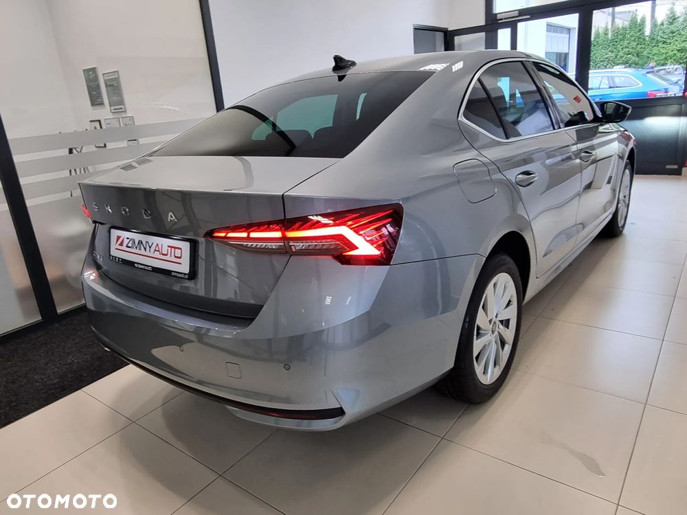 Skoda Octavia 1.5 TSI mHEV Drive Selection DSG - 11