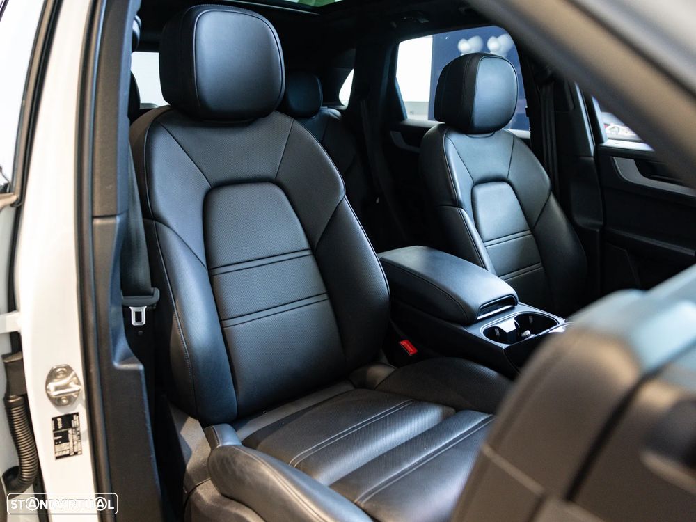 Porsche Cayenne E-Hybrid - 50