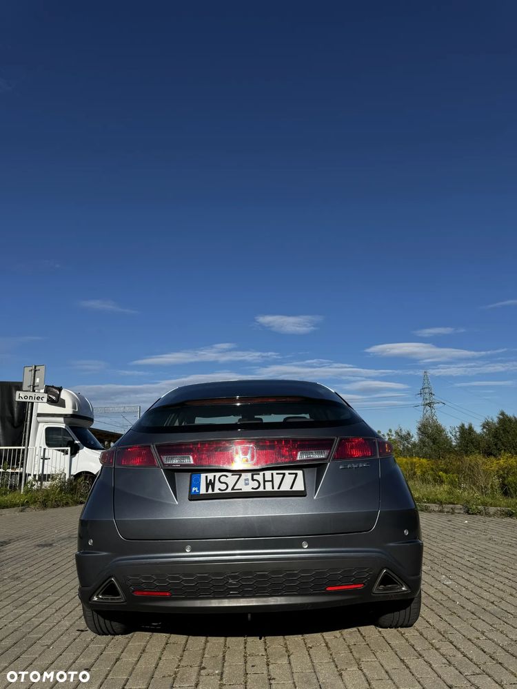 Honda Civic 1.8 Executive - 10
