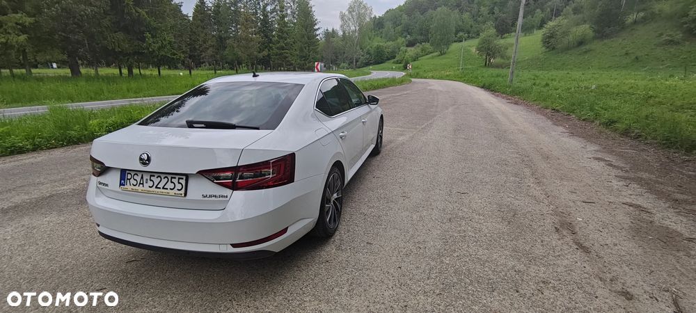 Skoda Superb 1.8 TSI L&K DSG - 14