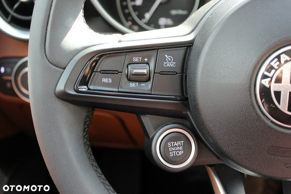 Alfa Romeo Giulia - 22