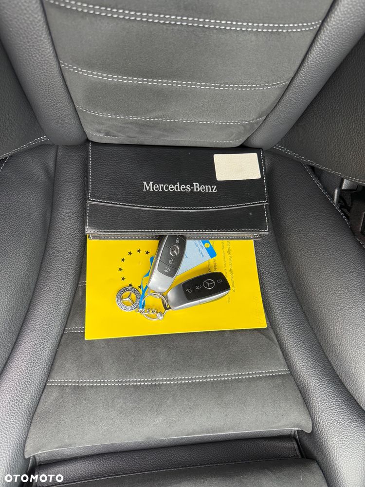 Mercedes-Benz GLC - 13