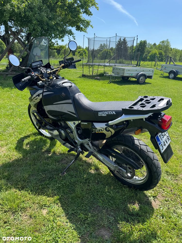 Honda XRV - 6