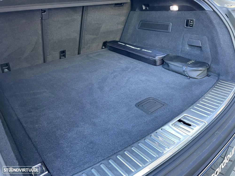 Porsche Cayenne Coupé E-Hybrid - 33