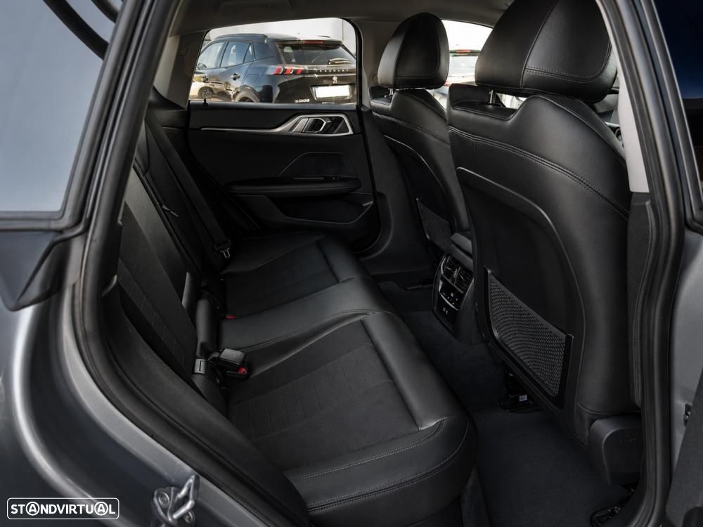 BMW i4 eDrive35 - 47