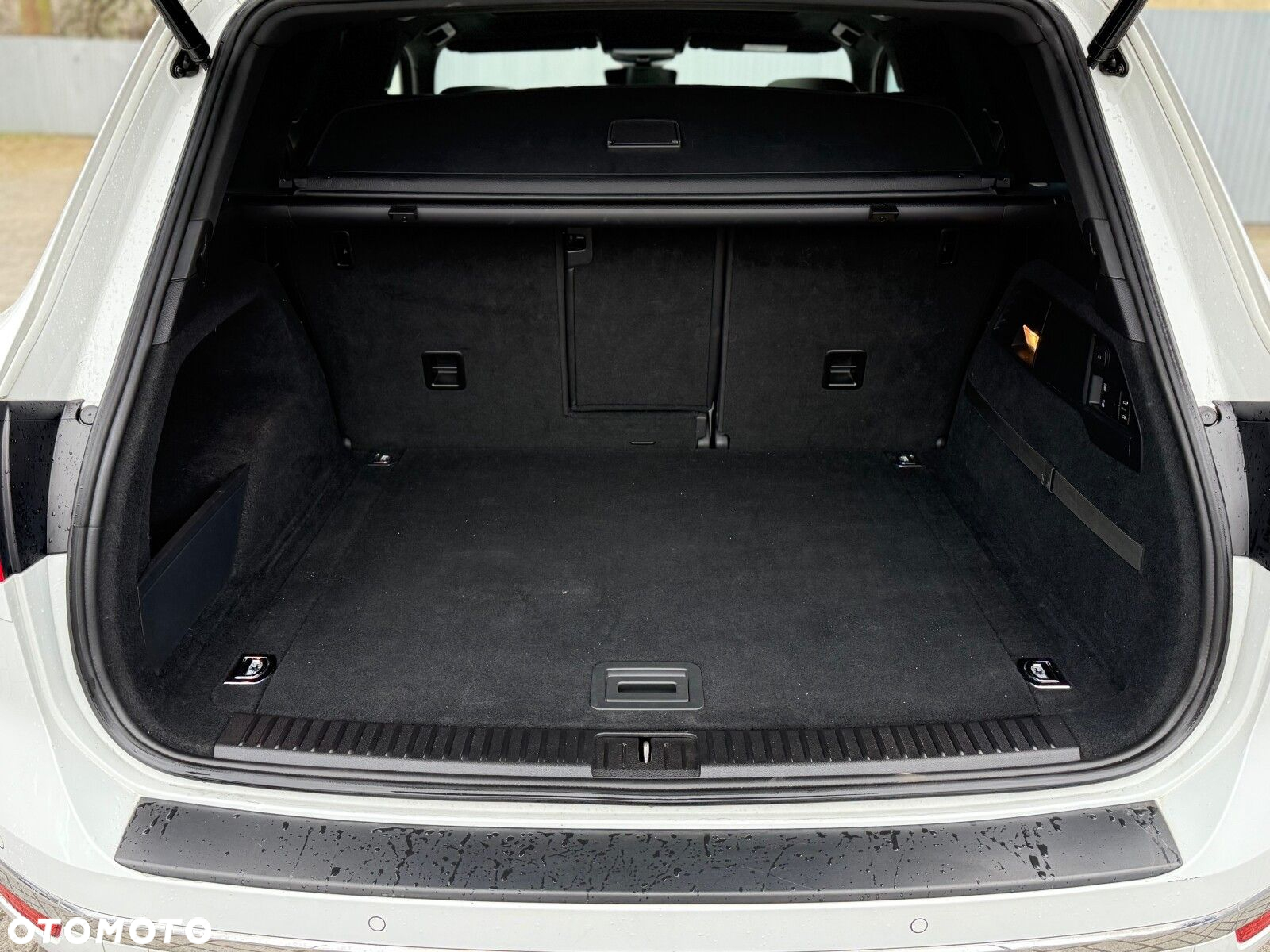 Volkswagen Touareg - 11