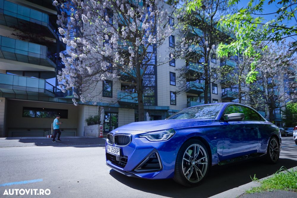BMW M2 M240i xDrive - 1
