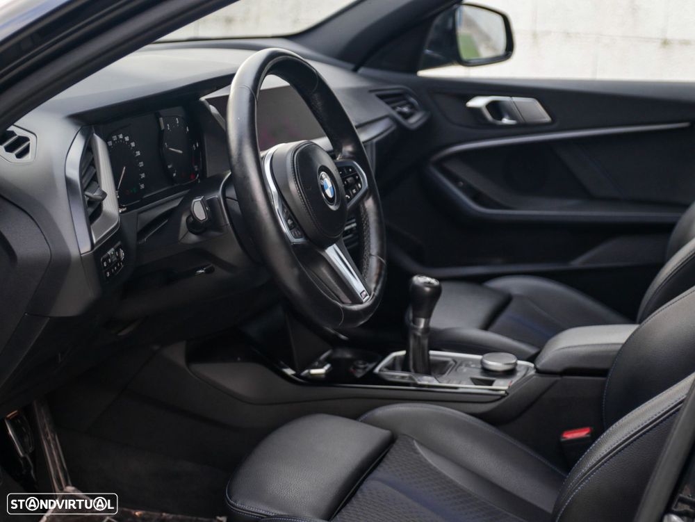 BMW 116 d Pack Desportivo M - 22