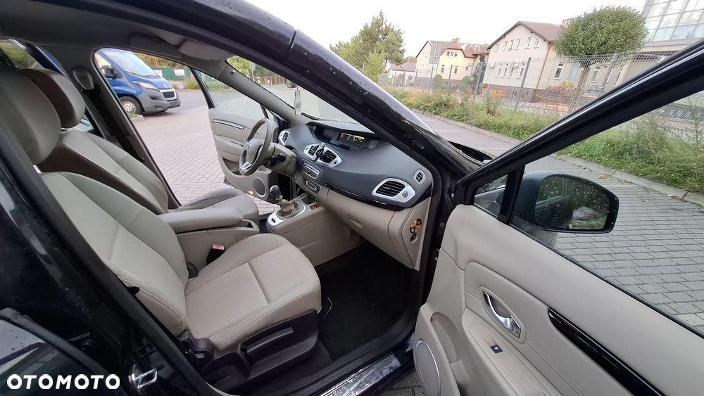 Renault Scenic 1.9 dCi Privilege Euro5 - 13