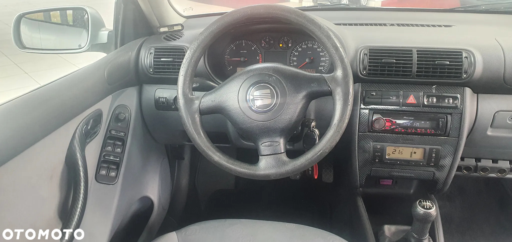 Seat Leon 1.9 TDI Signo - 29