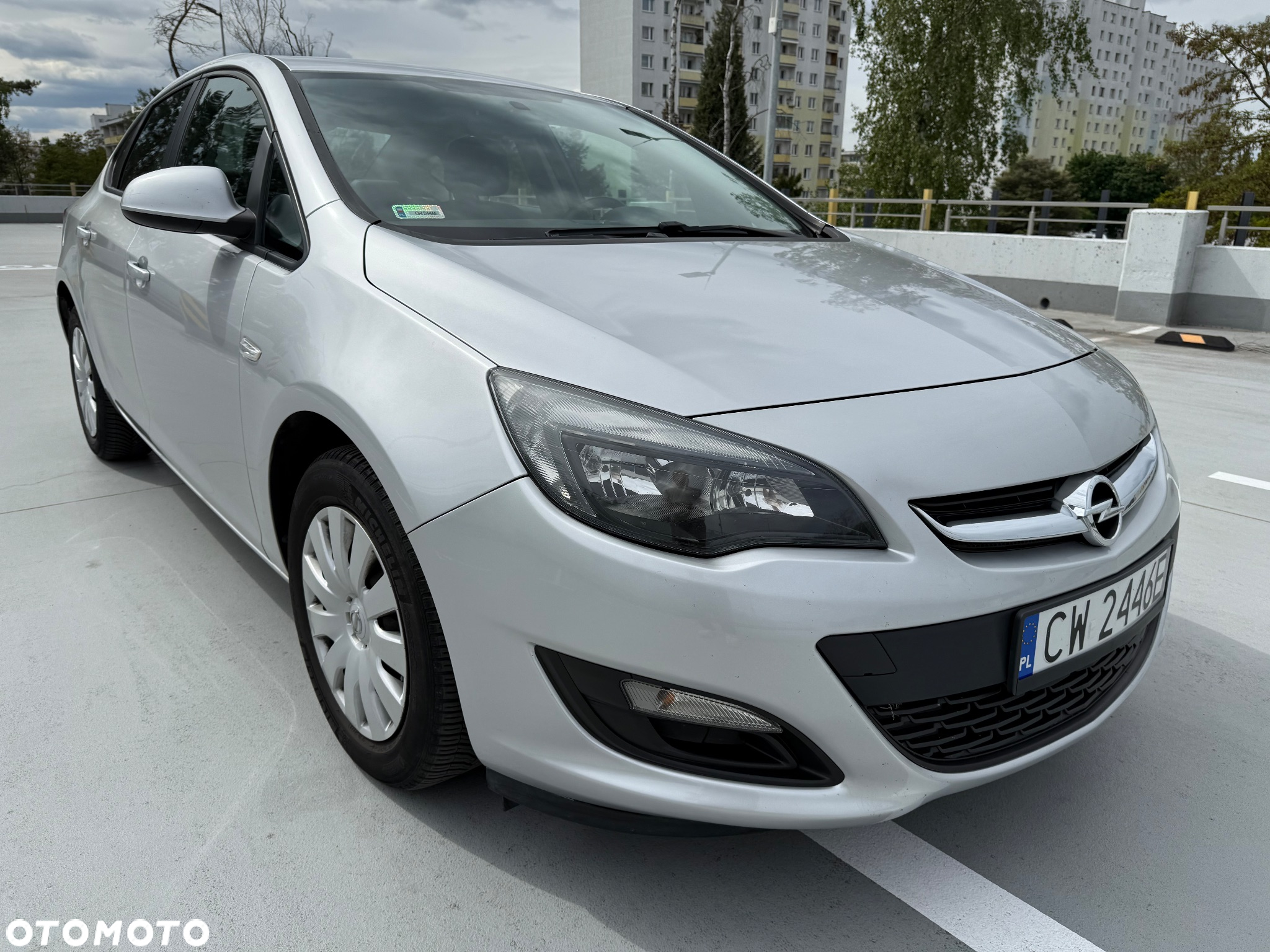 Opel Astra IV 1.6 Essentia - 9