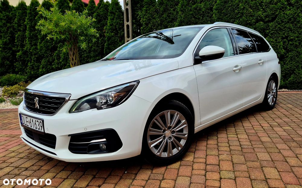 Peugeot 308 SW BlueHDi 130 EAT8 Allure - 5