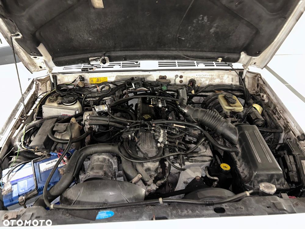 Jeep Cherokee 4.0 Limited - 9