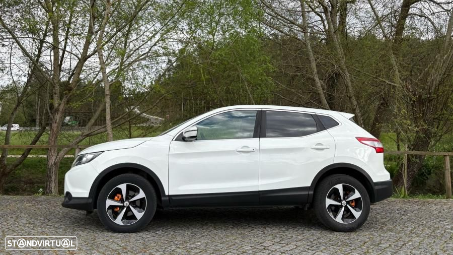 Nissan Qashqai 1.5 dCi Tekna Premium 17 - 4