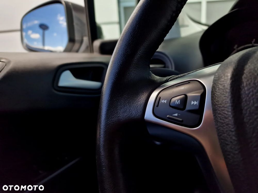 Ford TRANSIT COURIER - 11
