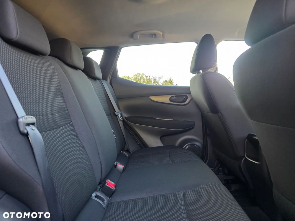 Nissan Qashqai 1.5 dCi N-Connecta - 28